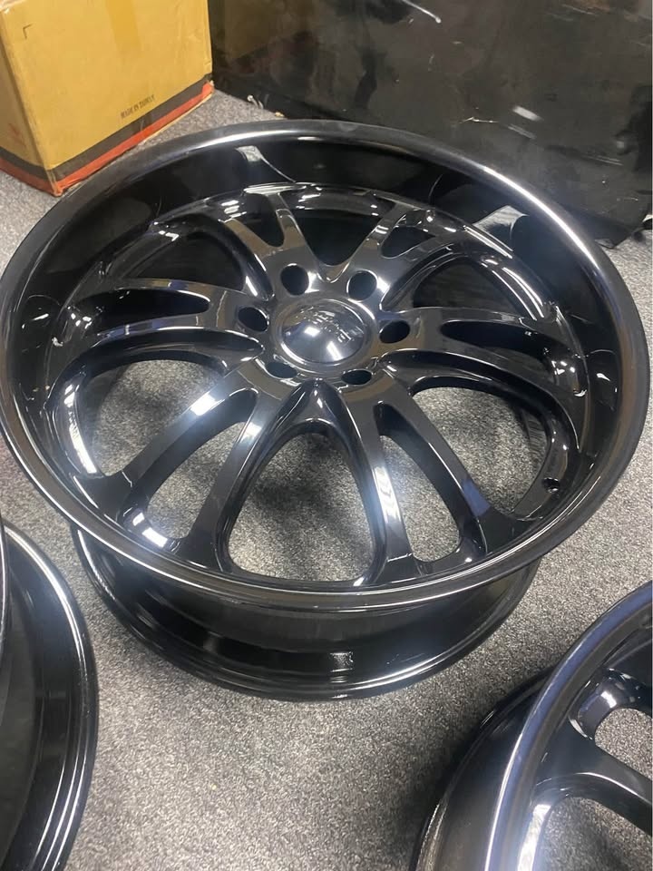Set of 4 — 22” WHEELS TO FIT 6x139.7 - photo 3