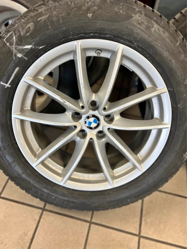 BMW X3 Winter Wheel & Tire Package (18") w/ Sensors
