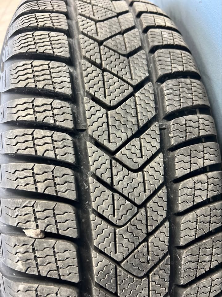 BMW X3 Winter Wheel & Tire Package (18") w/ Sensors - photo 3