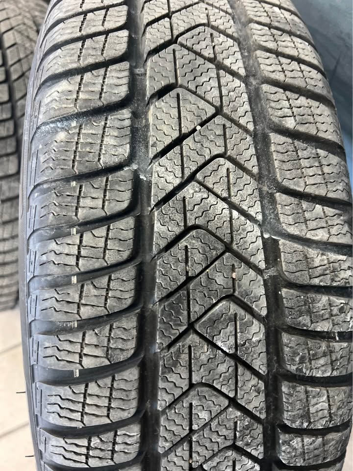 BMW X3 Winter Wheel & Tire Package (18") w/ Sensors - photo 5