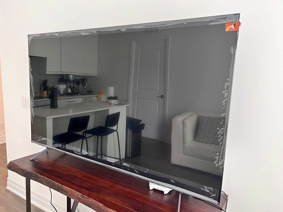TCL 65” Q7K Series 4K QLED Smart TV – Like New (Moving Sale)