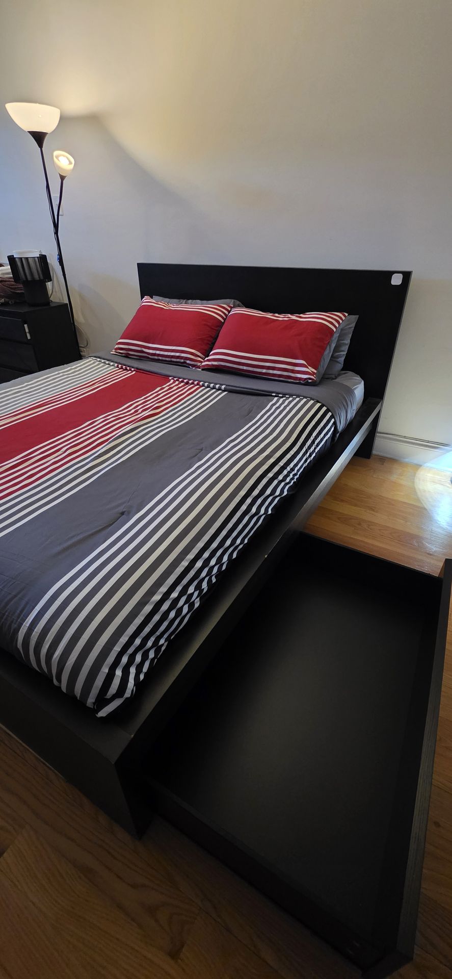MALM Queen Bed Frame w/ Storage Drawers & Mattress - photo 5