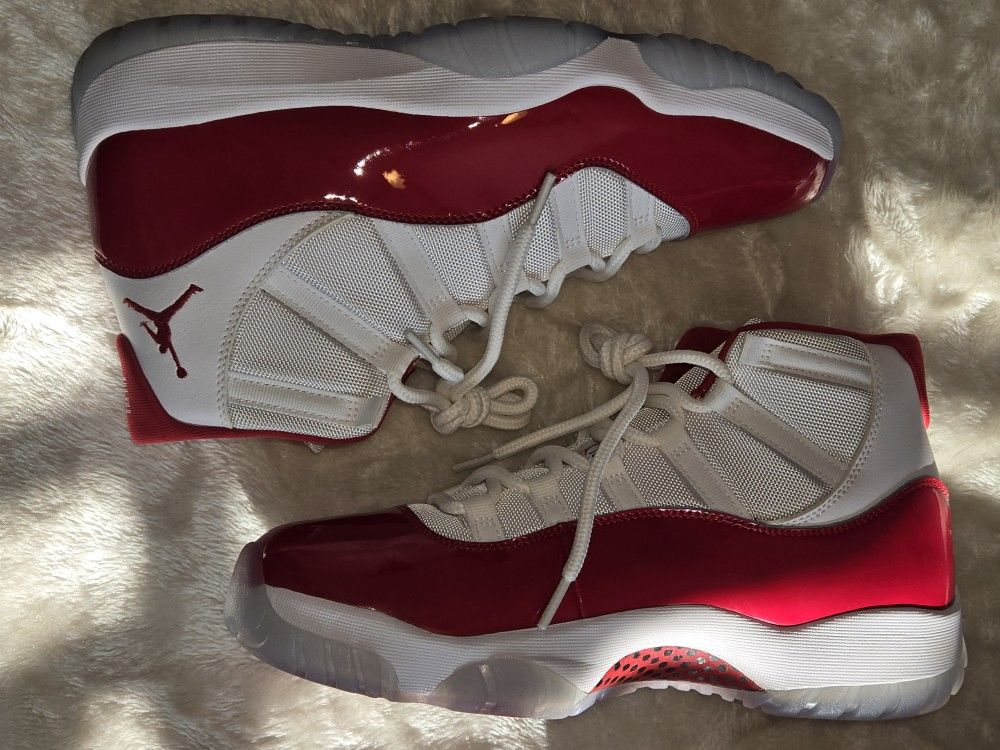 Nike Air Jordan Retro 11 Cherry Size 11.5