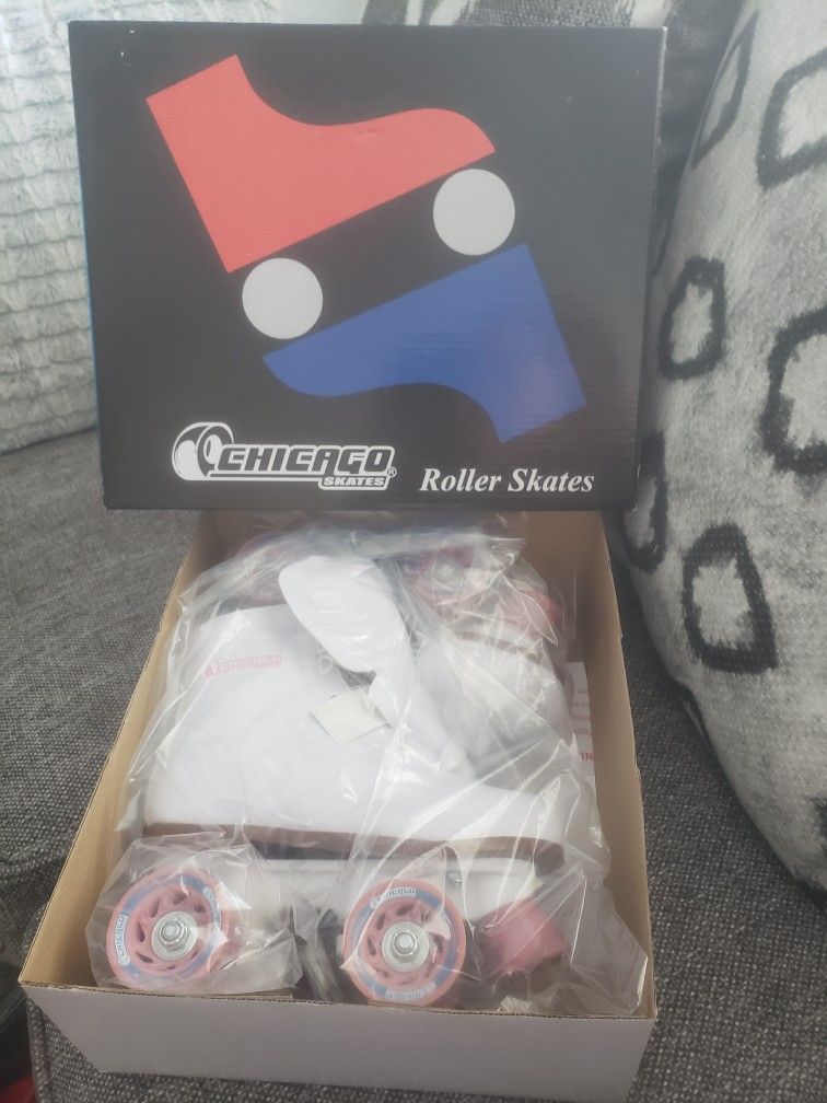 Chicago Rink Quad Roller Skates - White/Pink/Blue Wheels - Size - photo 2