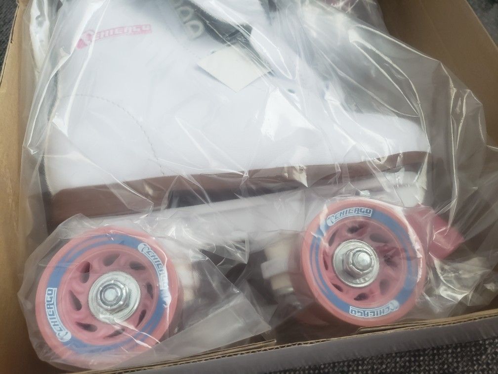 Chicago Rink Quad Roller Skates - White/Pink/Blue Wheels - Size - photo 4