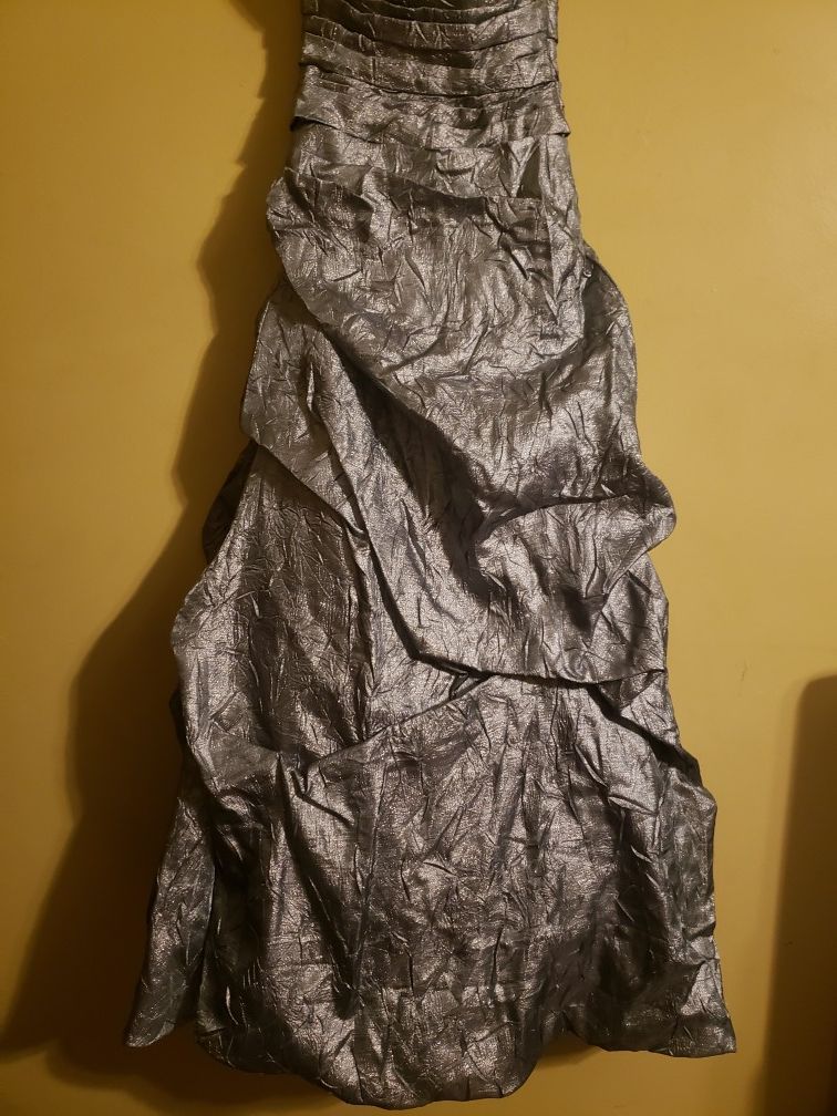 Special Event Dress / Gown - Silver, Size 3 - photo 4