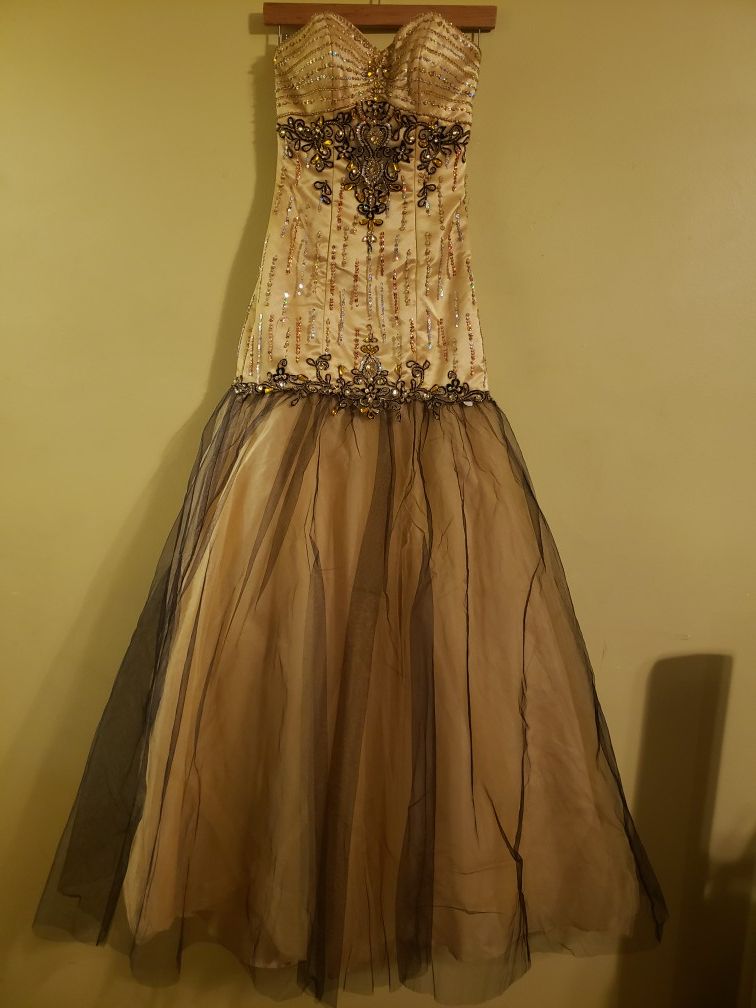Special Event Dress / Gown - Mustard Yellow - Size 2