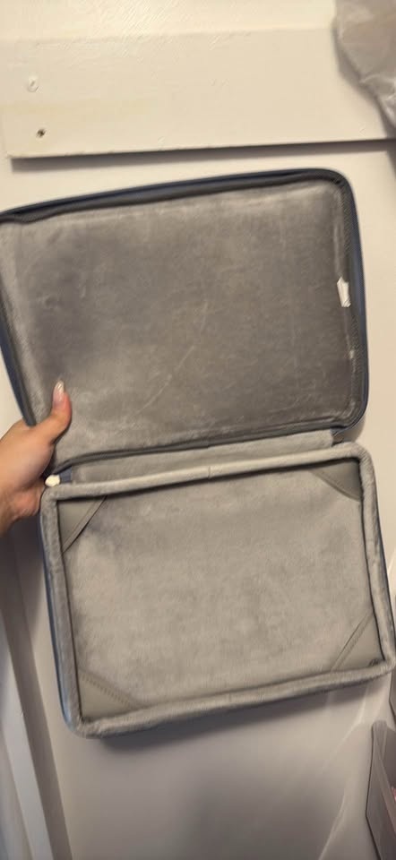 Macbook Air 13inch Case - photo 3