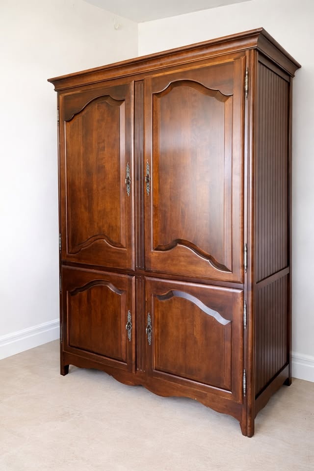 Free delivery Bedroom Wardrobe / Cabinet – Excellent Condit - photo 2