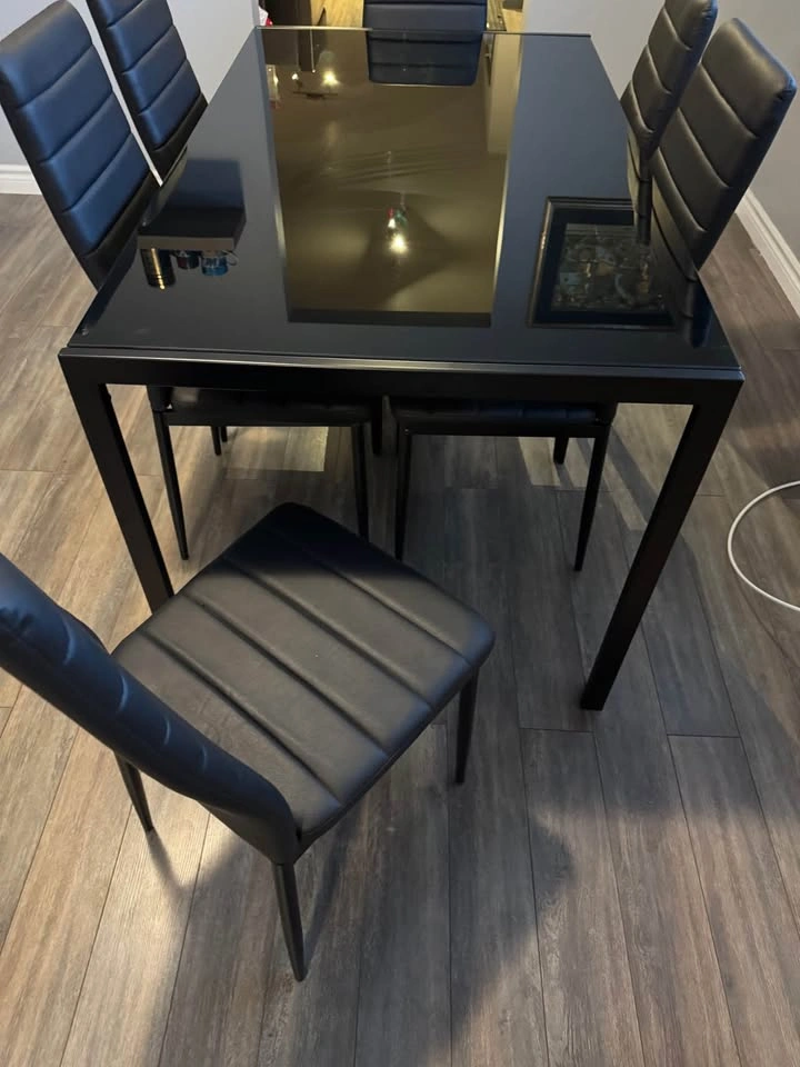 7 pcs Dining Table Set - BRAND NEW - photo 3