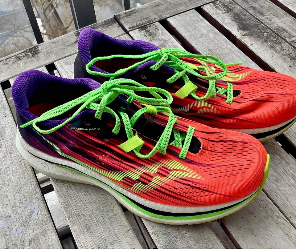 Saucony Endorphin Pro 2 Running Shoes Sz 9