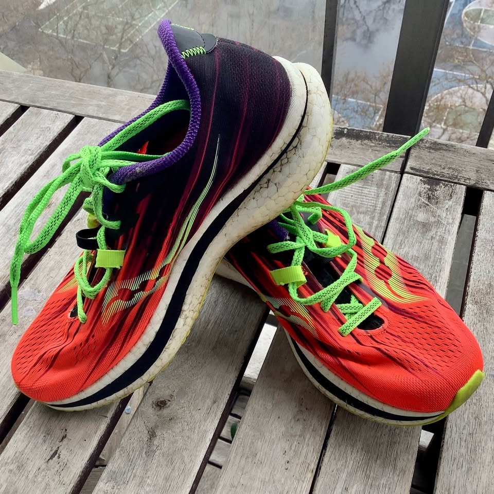 Saucony Endorphin Pro 2 Running Shoes Sz 9 - photo 2