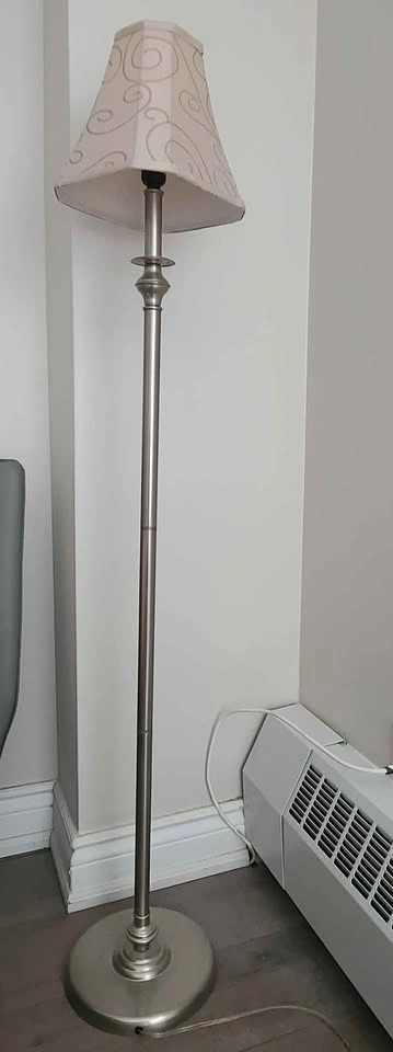Floor Lamp with Decorative Shade - photo 2