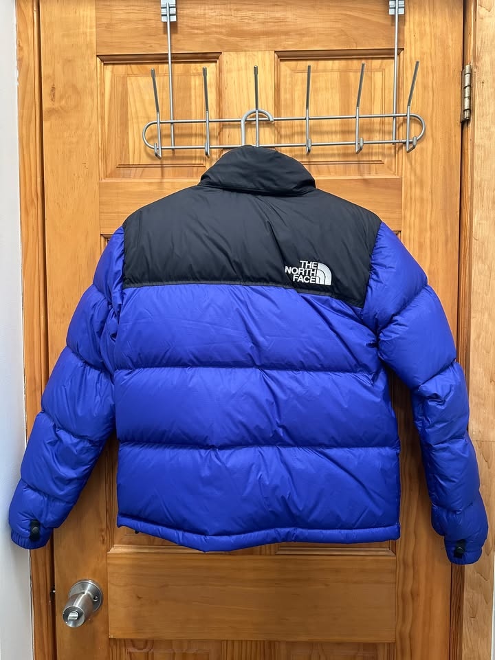 The North Face Women's 1996 Retro Nuptse Jacket - Small - photo 2