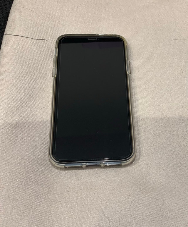iPhone XR 64GB Blue