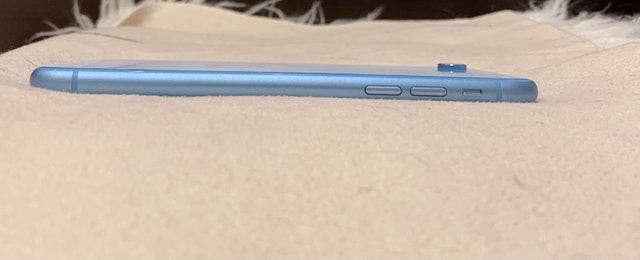 iPhone XR 64GB Blue - photo 3