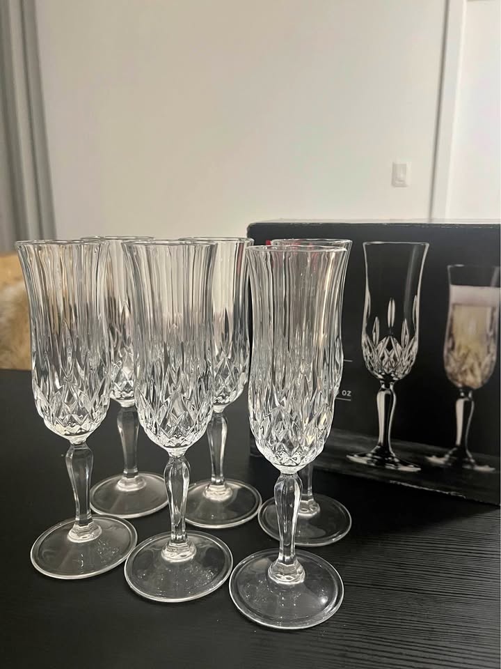 RCR Opera Luxion Crystal Glass Champagne Flutes 6 pc