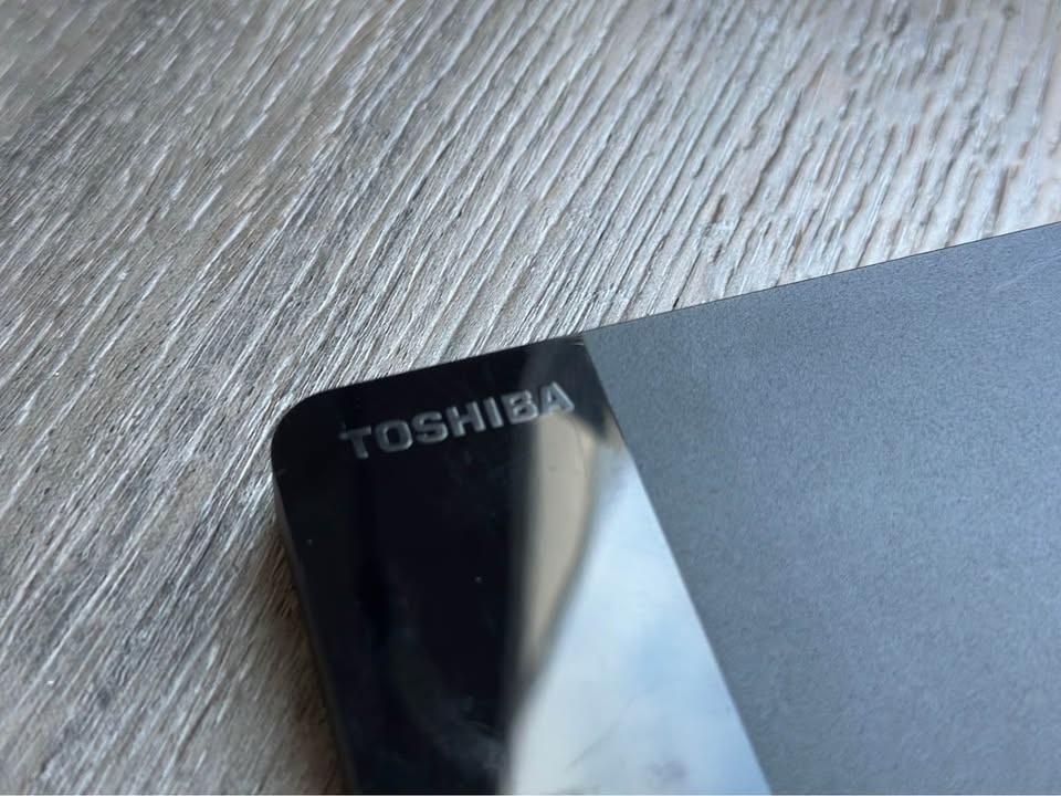 Toshiba Canvio Ready 1TB – Practically Brand New, Perfect Condit - photo 3