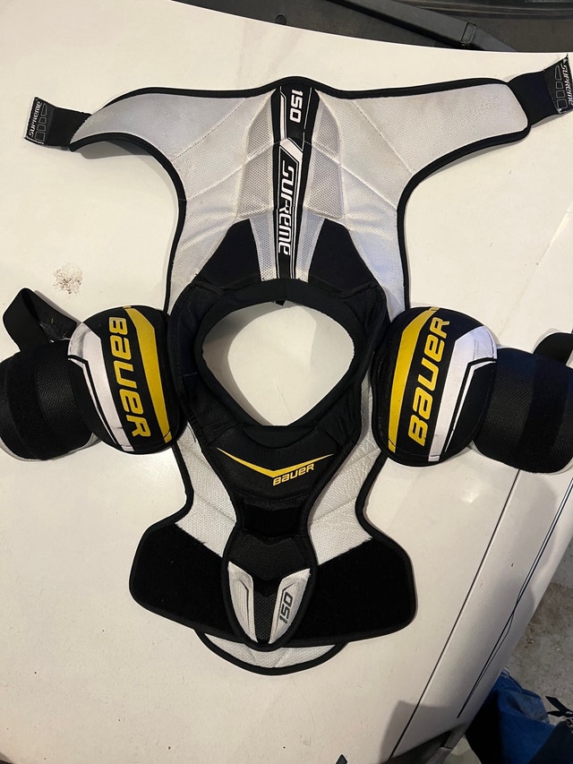 Bauer Supreme 150 Shoulder Pads
