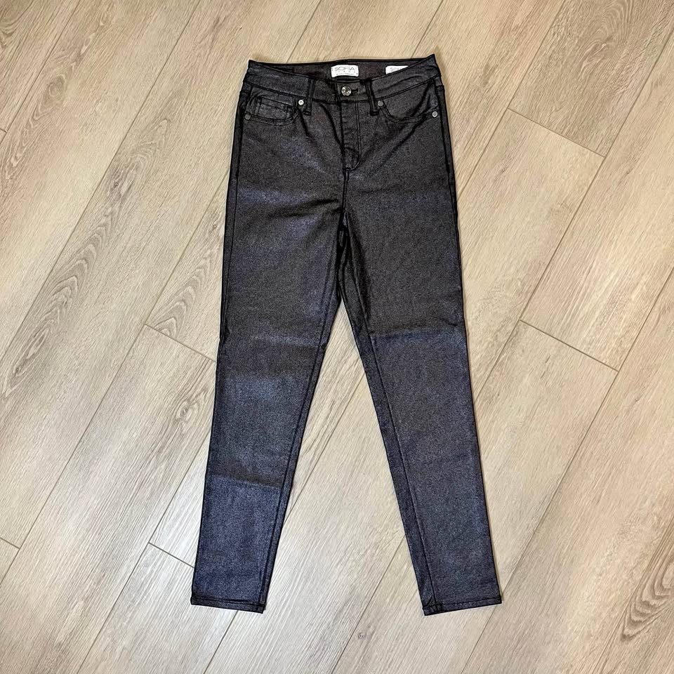 SOFIA VERGARA Metallic Black Skinny Pants - Size 4