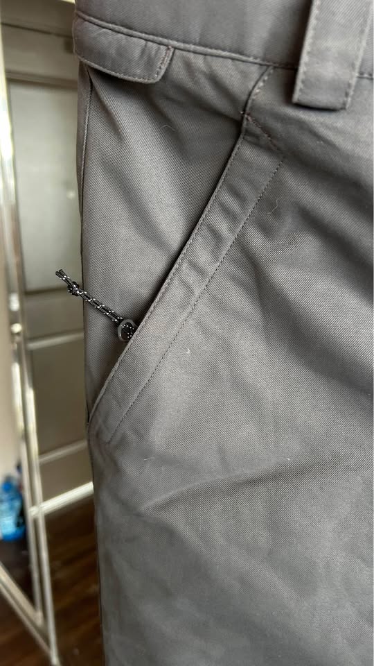 Volcom Woman’s Snow Pants MEDIUM - photo 4