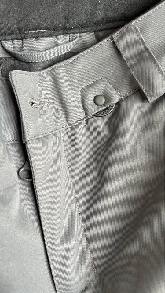 Volcom Woman’s Snow Pants MEDIUM - photo 5
