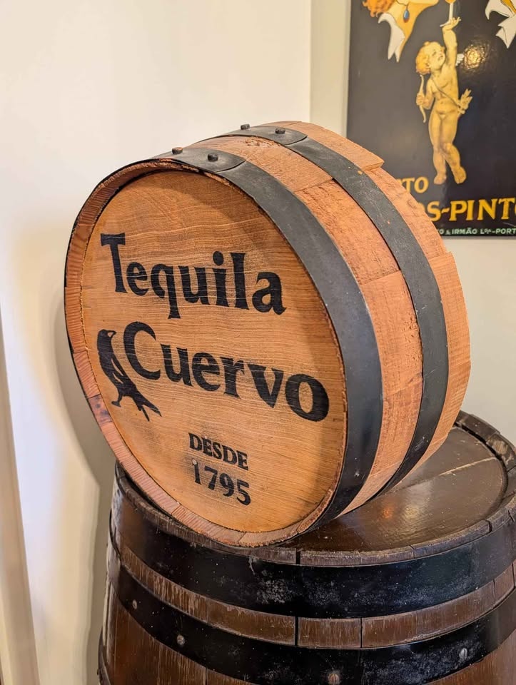 Vintage Tequila Cuervo 1795 Bar Wood Barrel Sign - photo 2