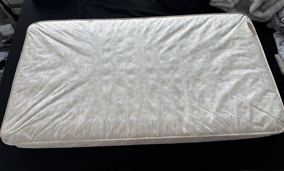 Waterproof Crib Mattress - photo 2