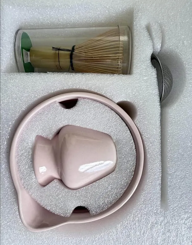 Brand New - Pink Matcha Whisk Set thumbnail