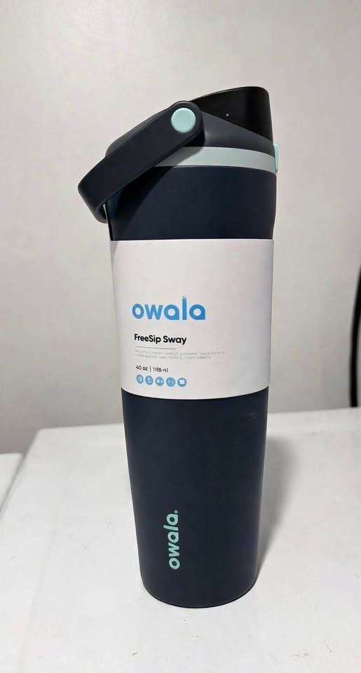 Brand New Owala FreeSip Sway 40oz Water Bottle