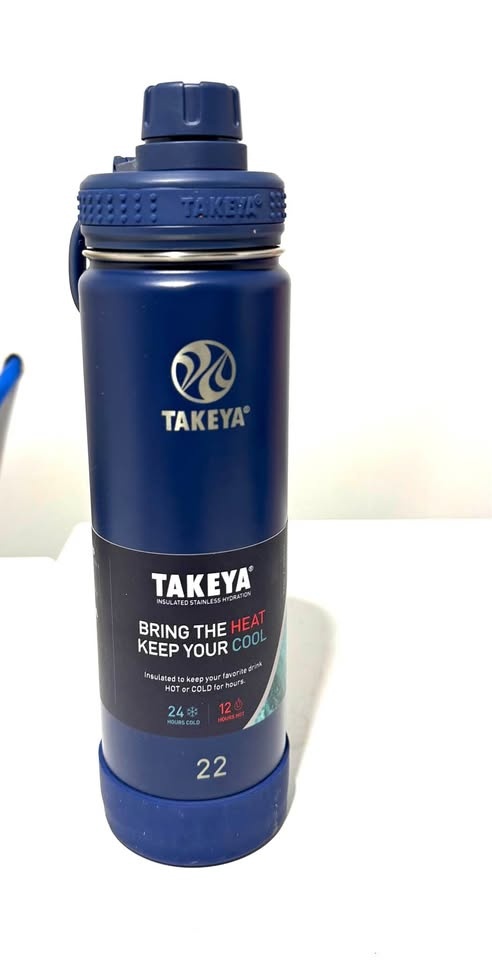 Takeya Actives 40oz Insulated Water Bottle