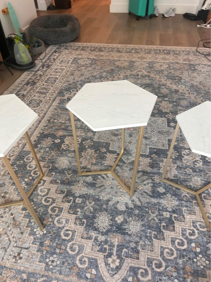 3 white gold nesting tables - photo 3