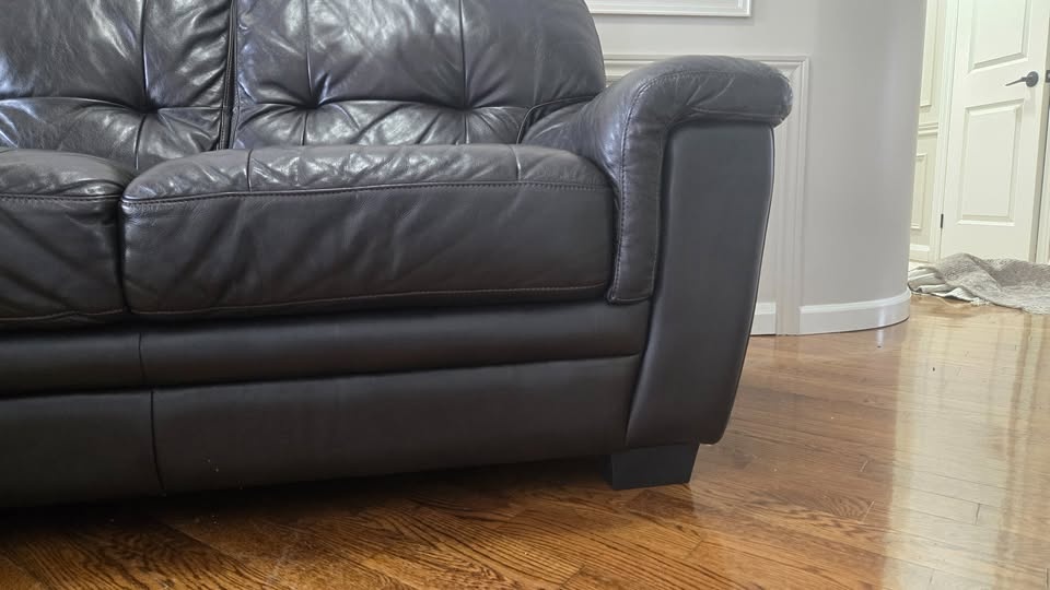 Genuine Leather Sofa - Dark Brown - Excellent Condition - photo 3