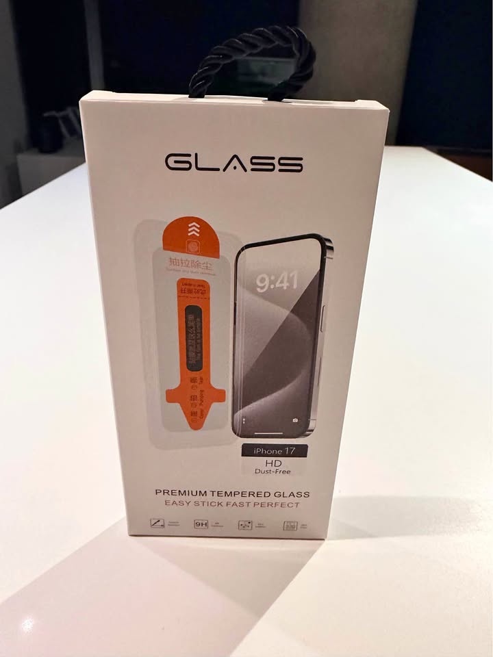 Tempered Glass Screen Protector for iPhone 17 / iPhone 16 Pro