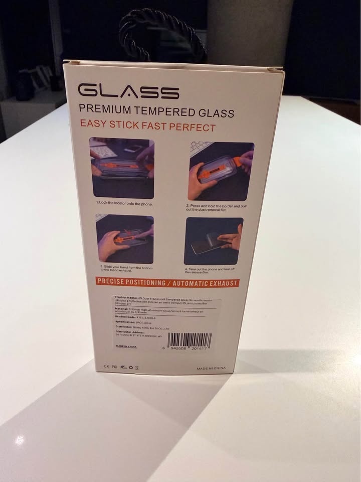 Tempered Glass Screen Protector for iPhone 17 / iPhone 16 Pro - photo 2
