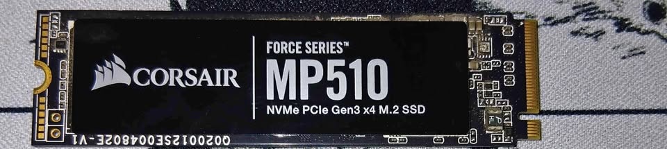NVMe M.2 SSD 240GBs - Corsair MP510