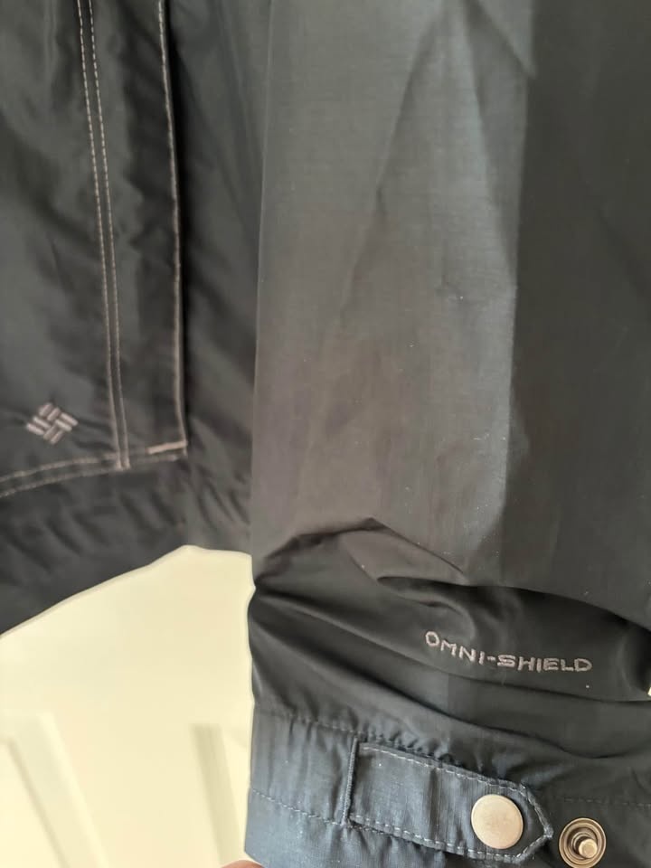 Columbia Omni-Shield Rain/Wind Breaker (Men XL) - photo 3