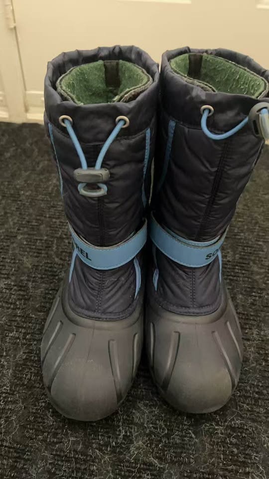 Sorel Youth Flurry Snow Boots - Size 7 - photo 4