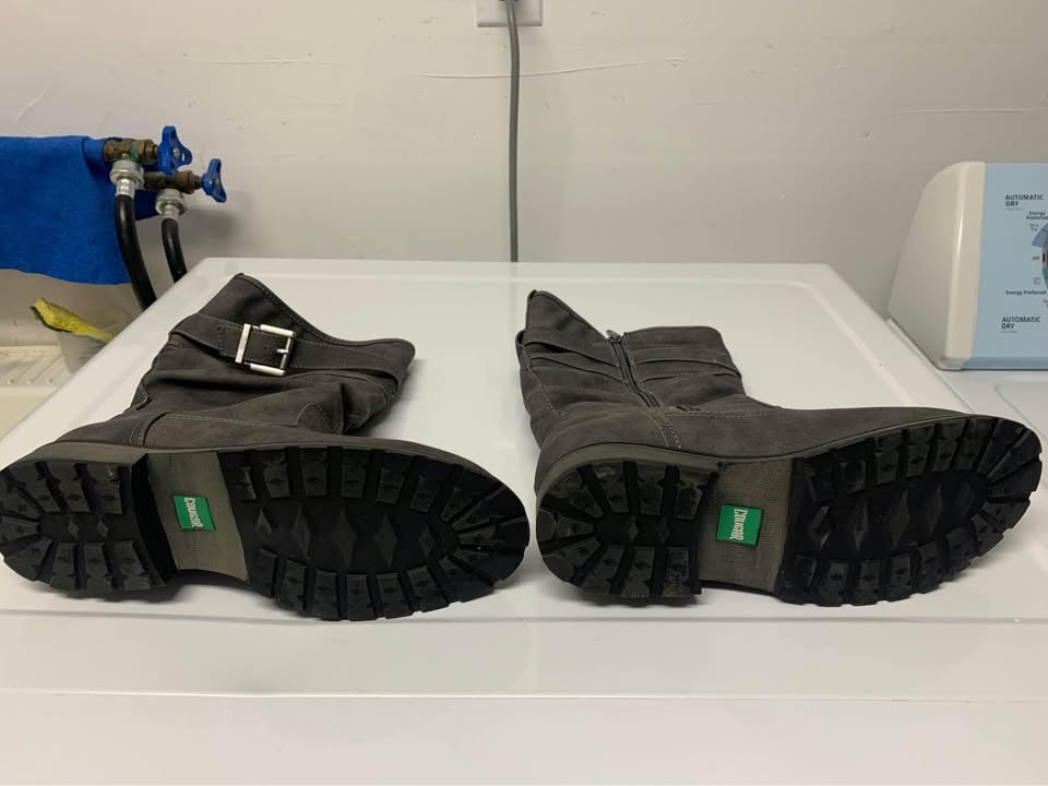 Cougar Waterproof Girl's Winter Boots - Brand New, Size 5 - photo 2