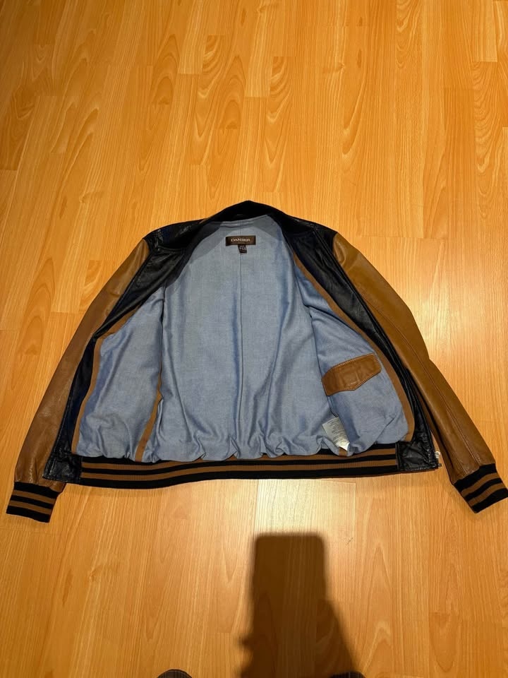 Danier leather jacket (men XS) - photo 3