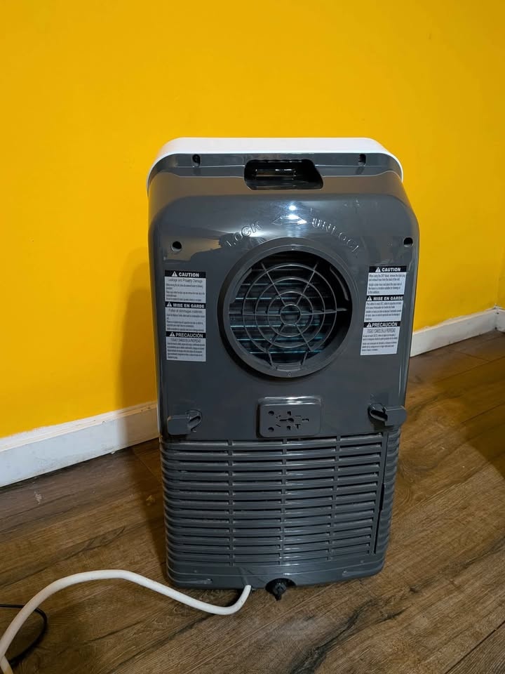 Insignia Portable Air Conditioner - photo 3