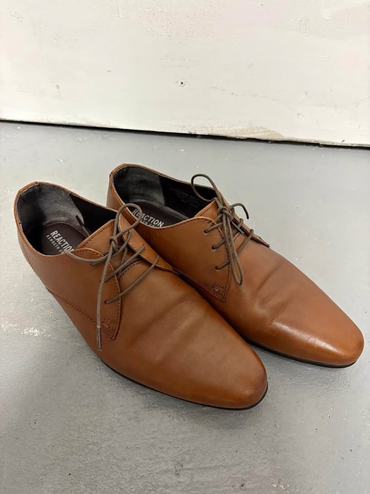 Reaction Kenneth Cole Men Leather Formal Shoes (Size 9)