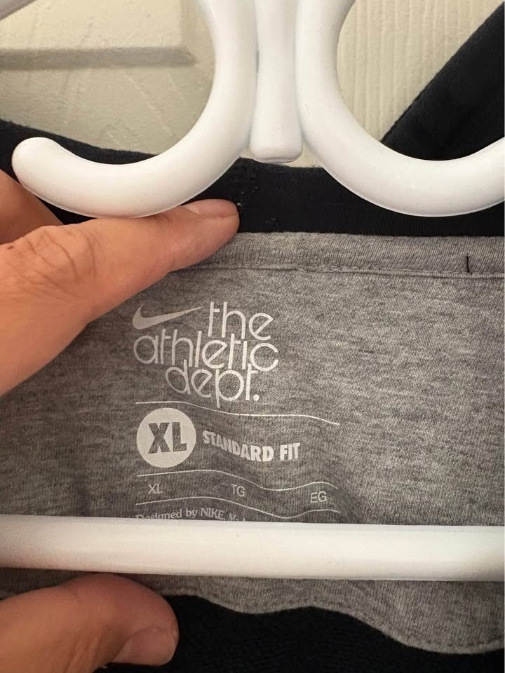 Nike the athletic dept hoodie (men XL) - photo 3