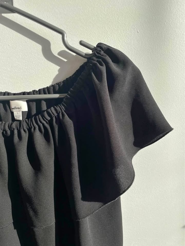 ARITZIA WILFRED Black Promener Off-The-Shoulder Blouse Size S