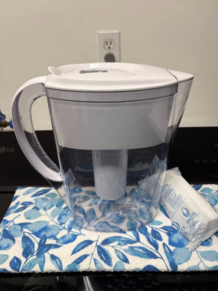 Brita Grand Water Filter Pitcher, 10 Cup, White - photo 2
