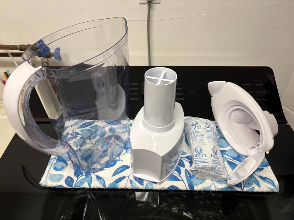 Brita Grand Water Filter Pitcher, 10 Cup, White - photo 3