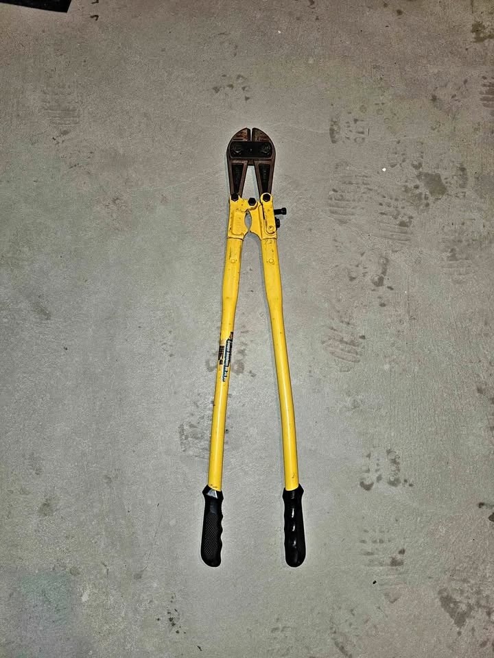 Heavy Duty Bolt Cutter