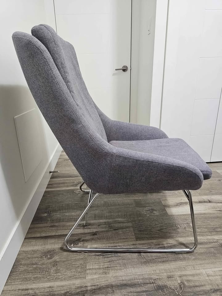 Modern Grey Lounge Chair - photo 3
