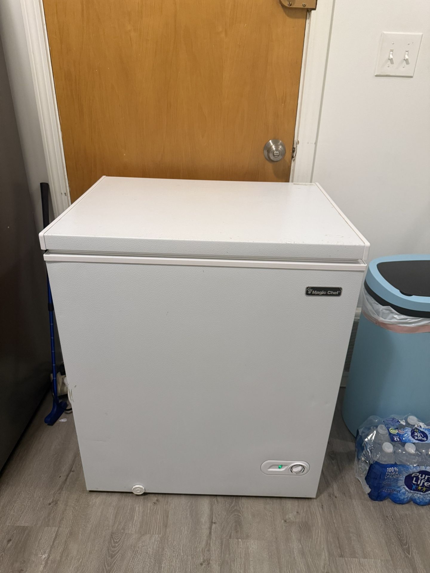 Stand Up Freezer