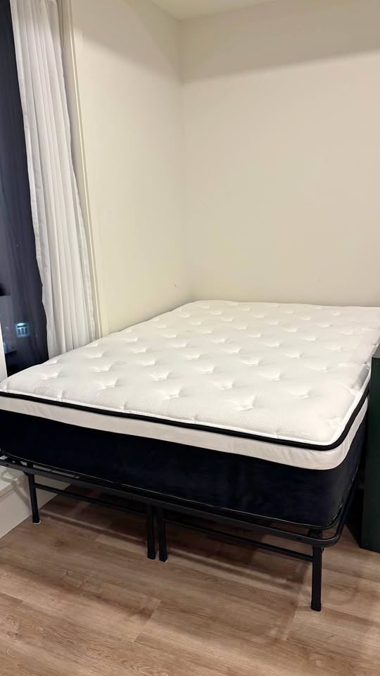 Zinus Bed Frame 14 inch - photo 2